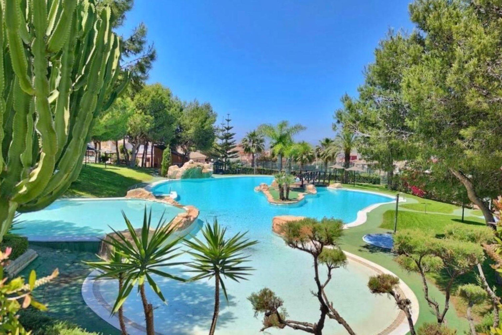 Herverkoop - Town House -
Gran Alacant - Monte Faro-altomar