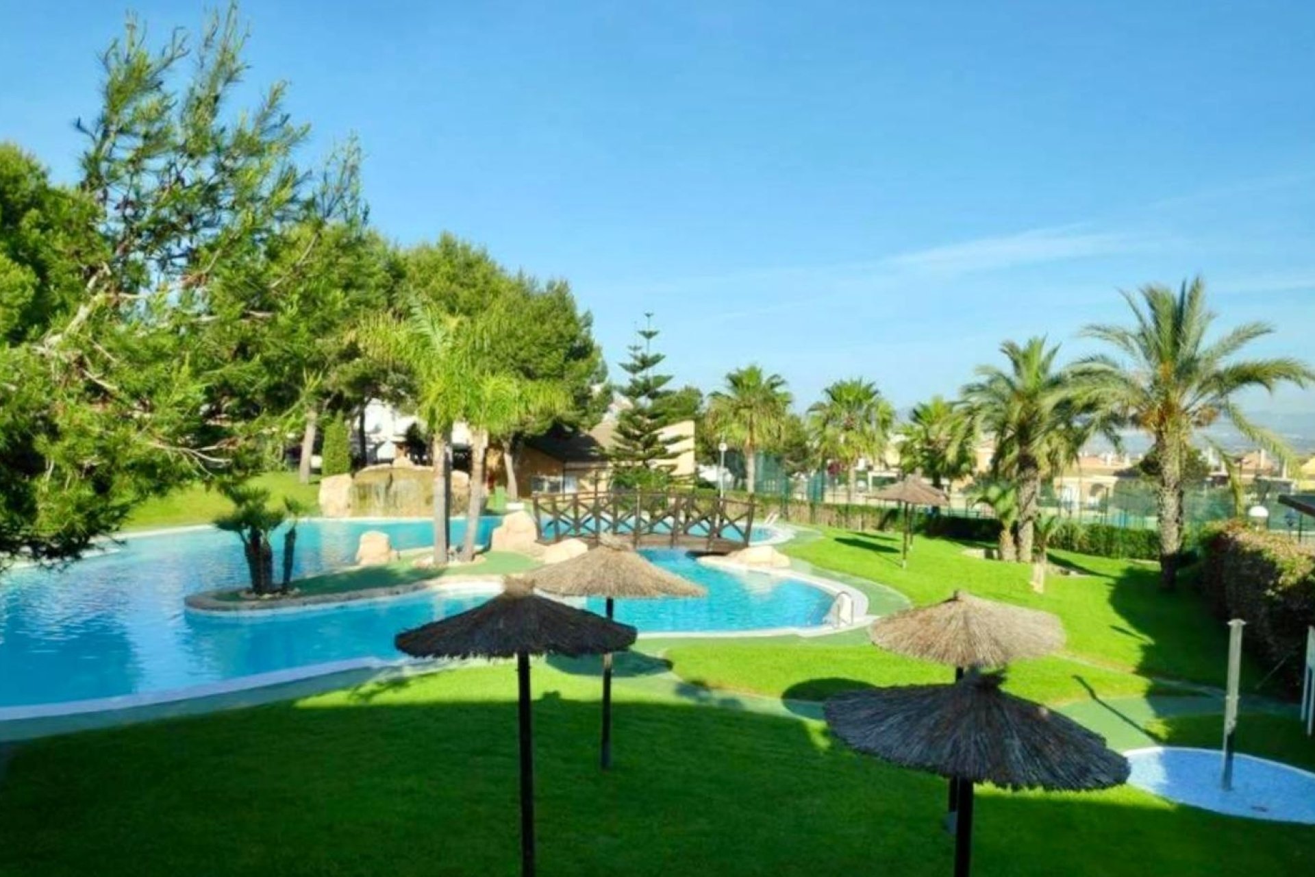 Herverkoop - Town House -
Gran Alacant - Monte Faro-altomar