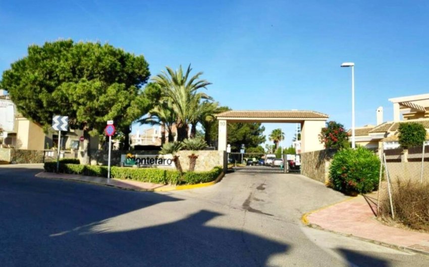 Herverkoop - Town House -
Gran Alacant - Monte Faro-altomar