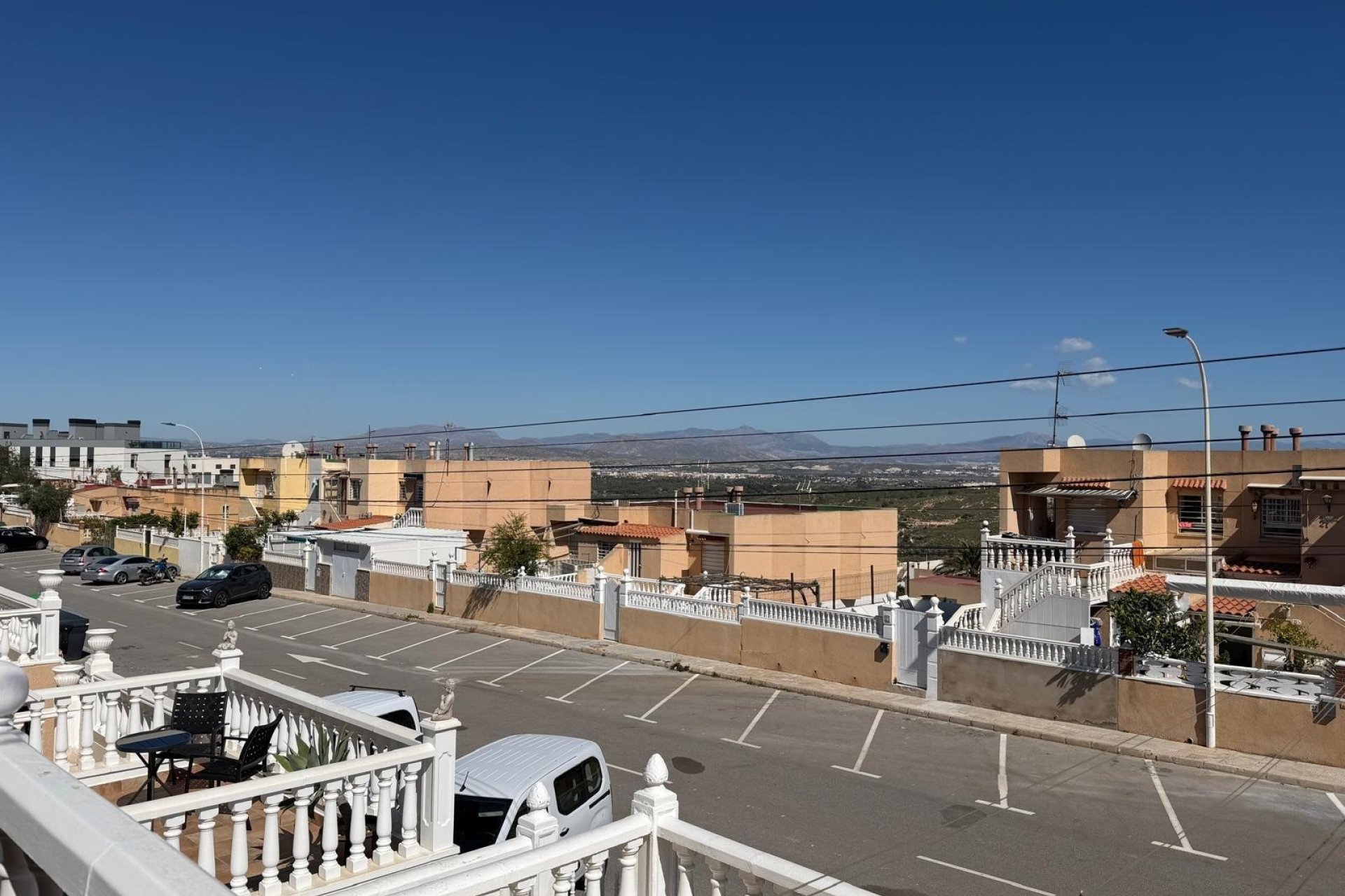 Herverkoop - Town House -
Gran Alacant - Monte y Mar Alto