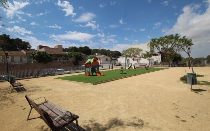 Herverkoop - Town House -
Guardamar del Segura - Centro