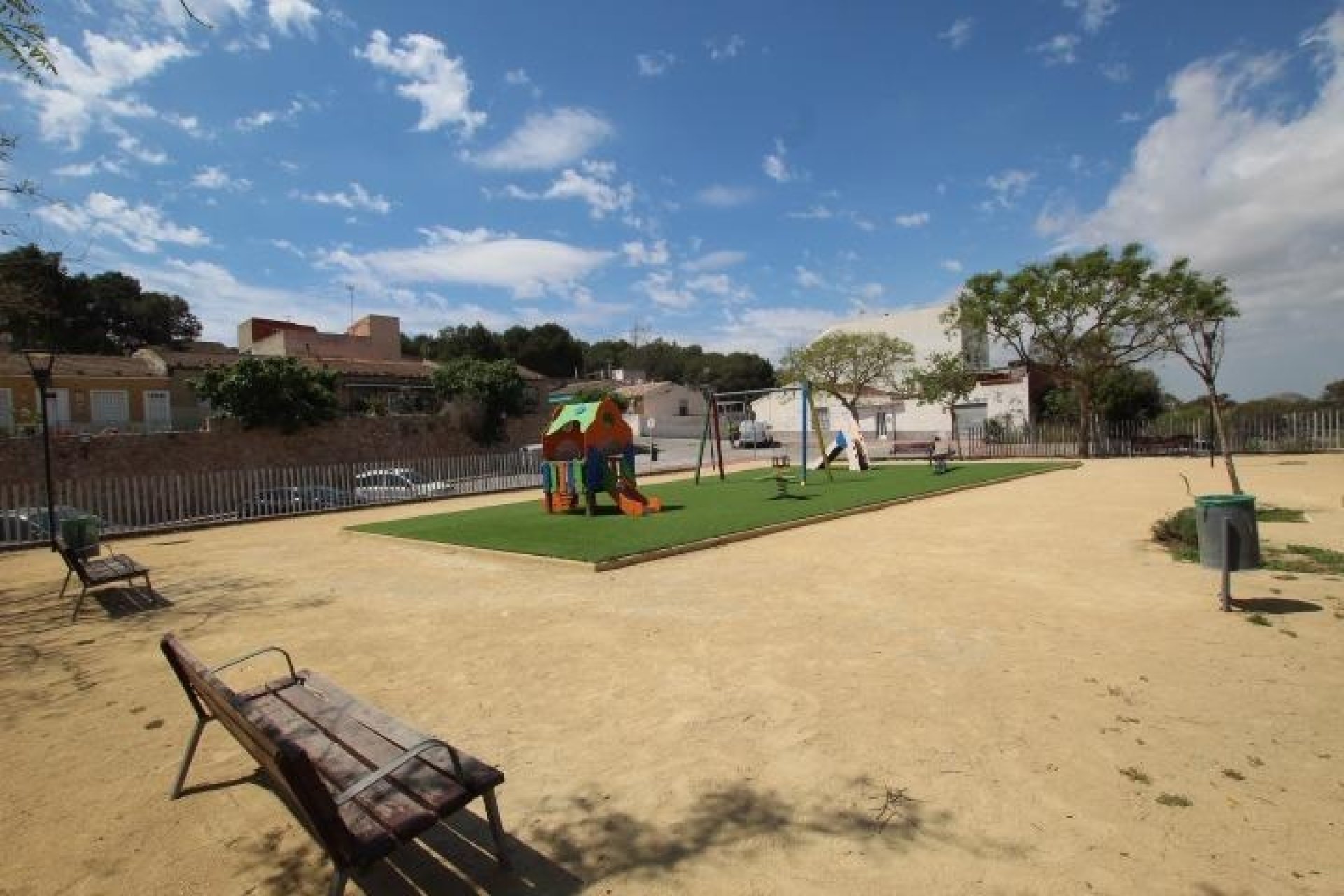 Herverkoop - Town House -
Guardamar del Segura - Centro