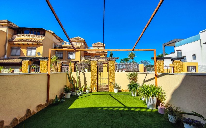 Herverkoop - Town House -
Guardamar del Segura - Costa Blanca