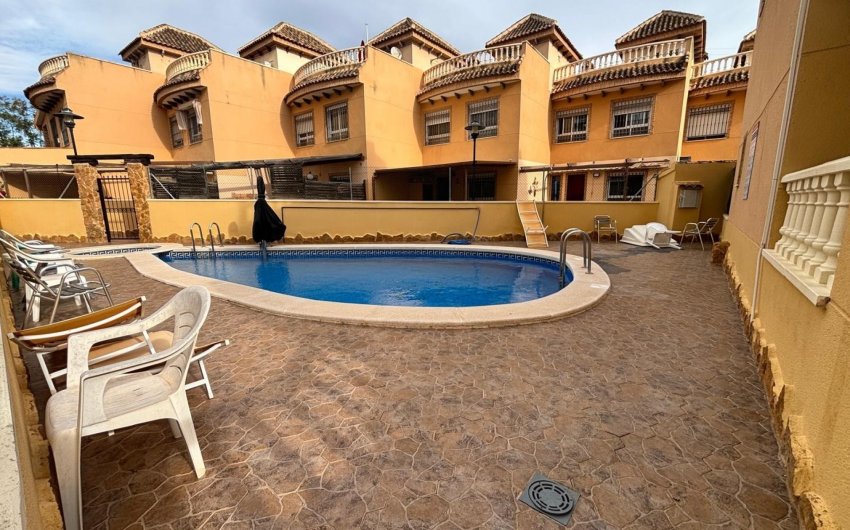 Herverkoop - Town House -
Guardamar del Segura - Costa Blanca