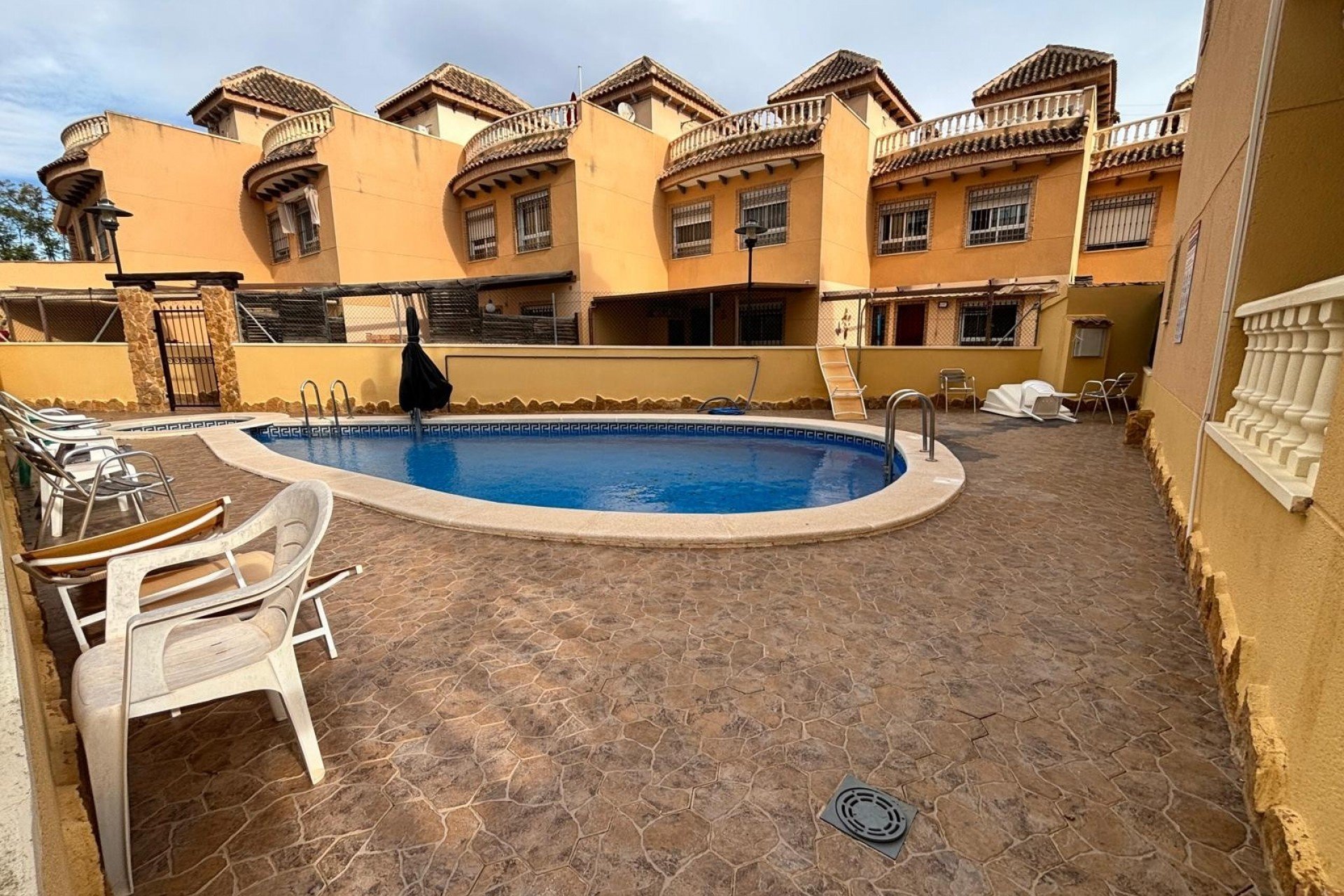Herverkoop - Town House -
Guardamar del Segura - Costa Blanca