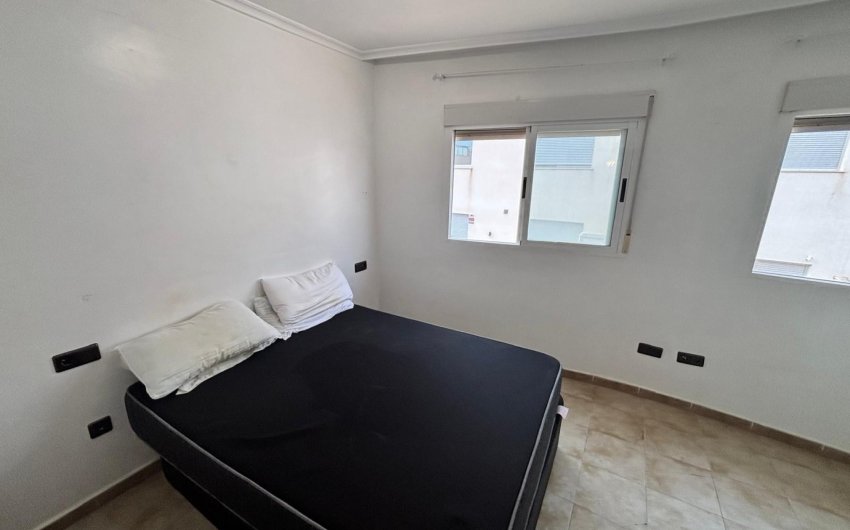 Herverkoop - Town House -
Guardamar del Segura - Costa Blanca