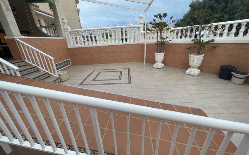 Herverkoop - Town House -
Guardamar del Segura - Costa Blanca