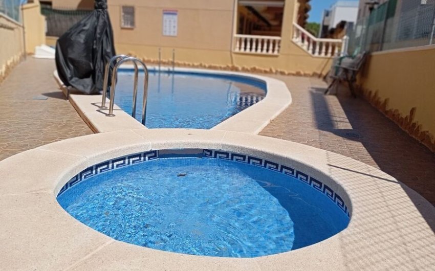 Herverkoop - Town House -
Guardamar del Segura - Costa Blanca