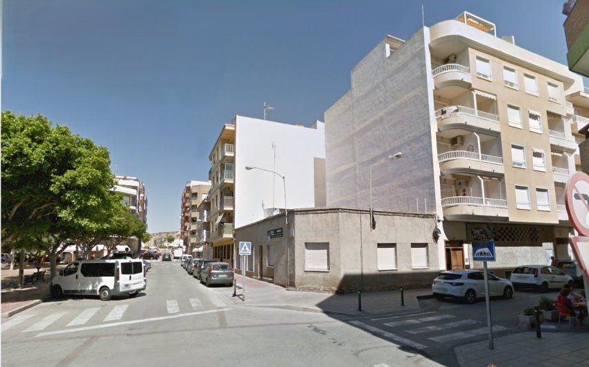 Herverkoop - Town House -
Guardamar del Segura - Costa Blanca