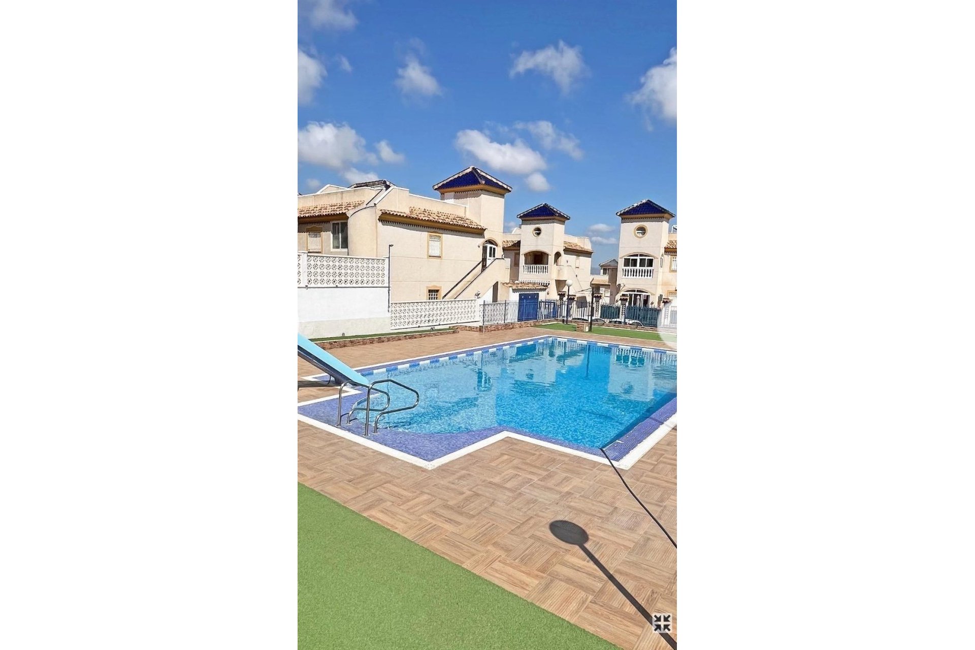 Herverkoop - Town House -
Guardamar del Segura - El Edén - Los Estaños