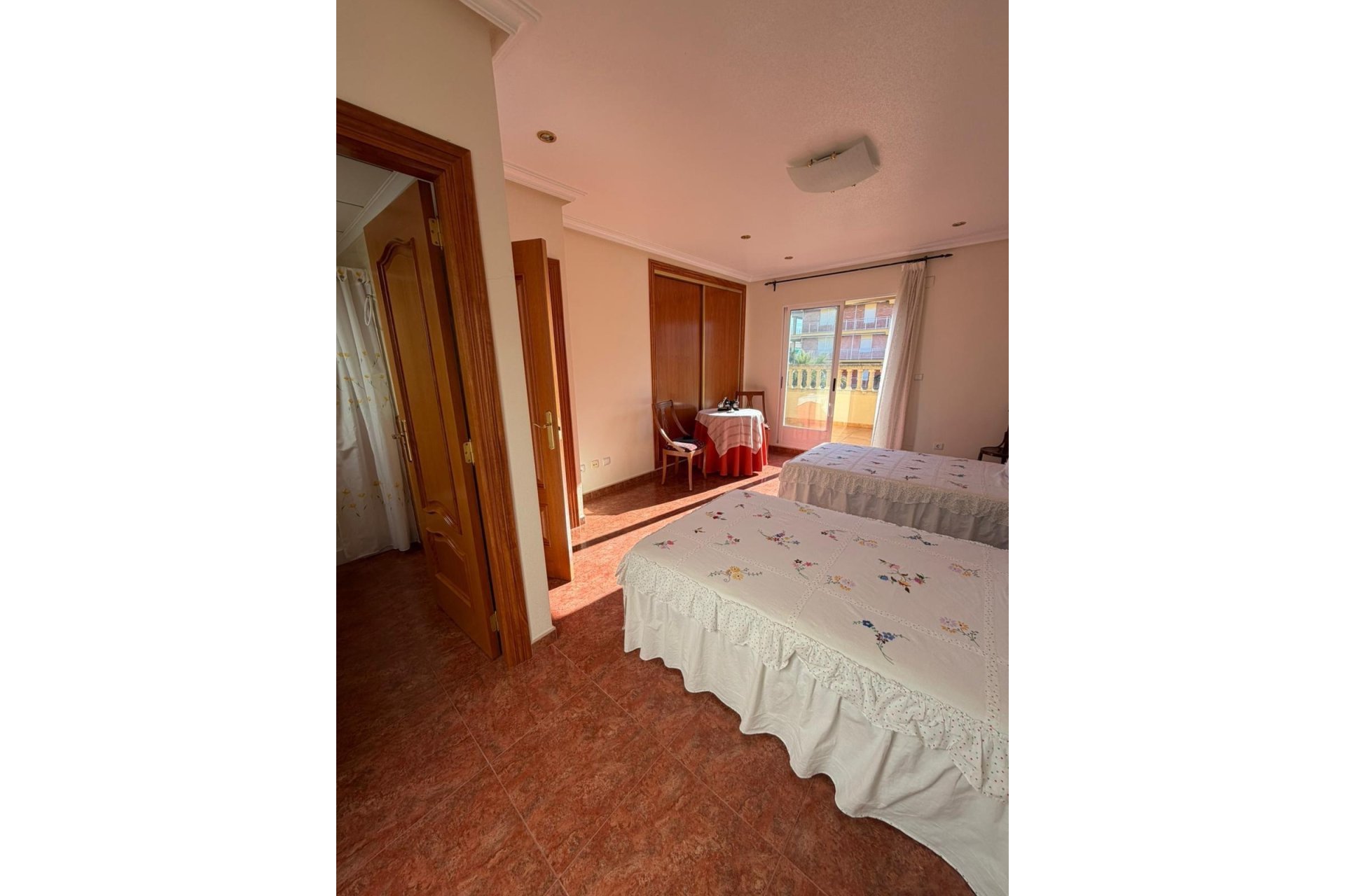 Herverkoop - Town House -
Guardamar del Segura - Pueblo