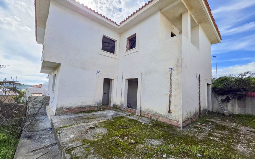 Herverkoop - Town House -
La Duquesa - Costa del Sol