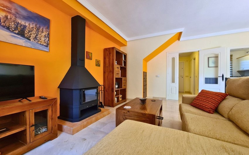 Herverkoop - Town House -
La Duquesa - Costa del Sol