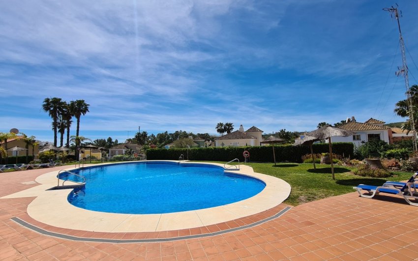 Herverkoop - Town House -
La Duquesa - Costa del Sol