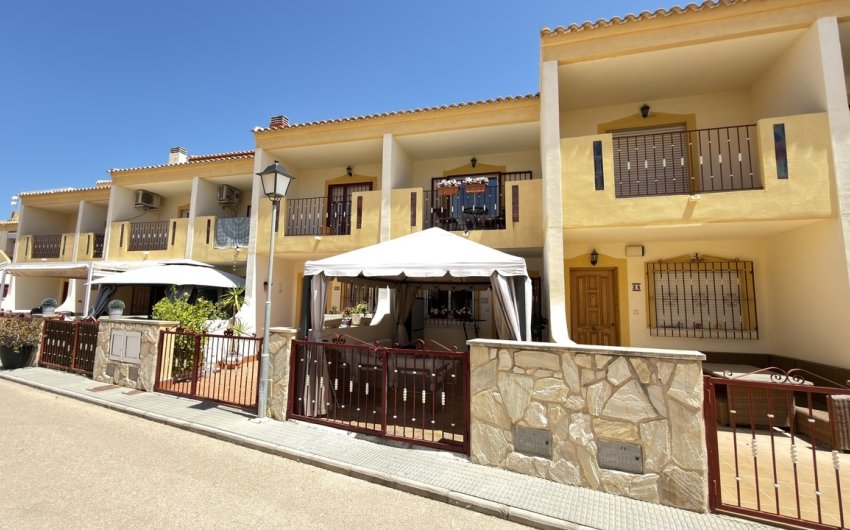 Herverkoop - Town House -
La Zenia - Costa Blanca