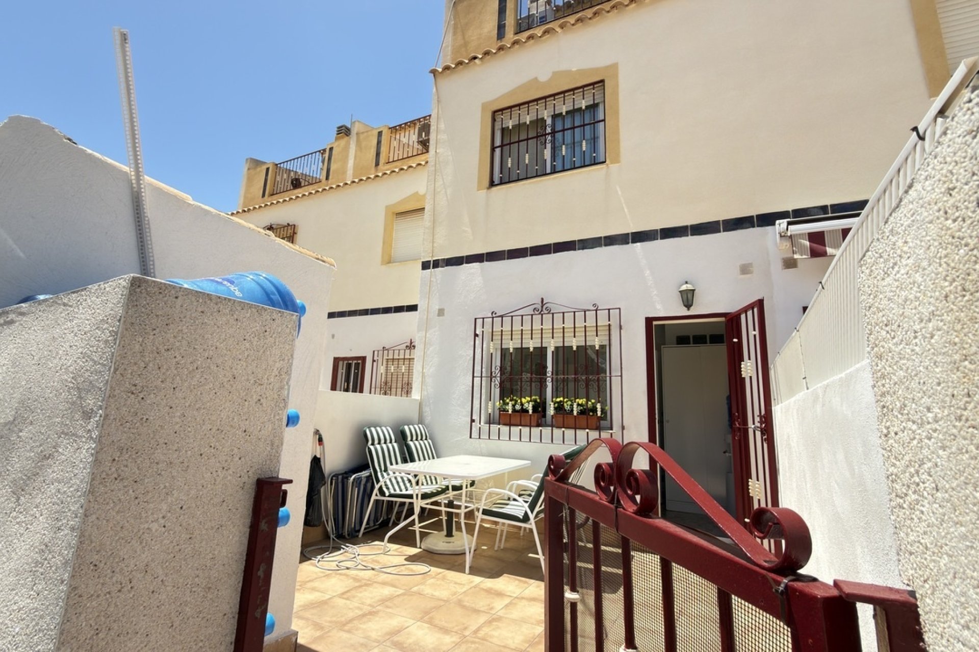 Herverkoop - Town House -
La Zenia - Costa Blanca