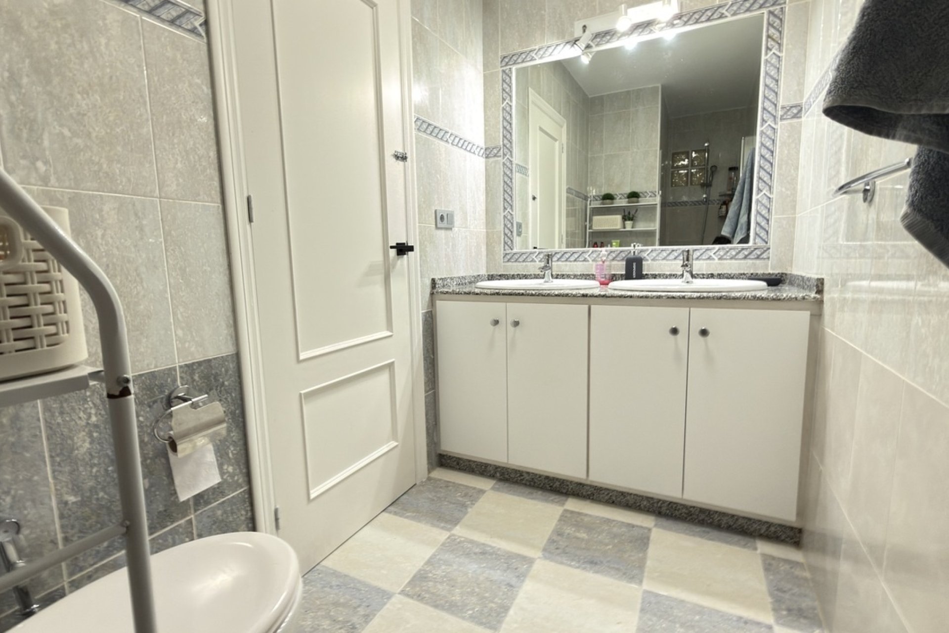 Herverkoop - Town House -
La Zenia - Costa Blanca