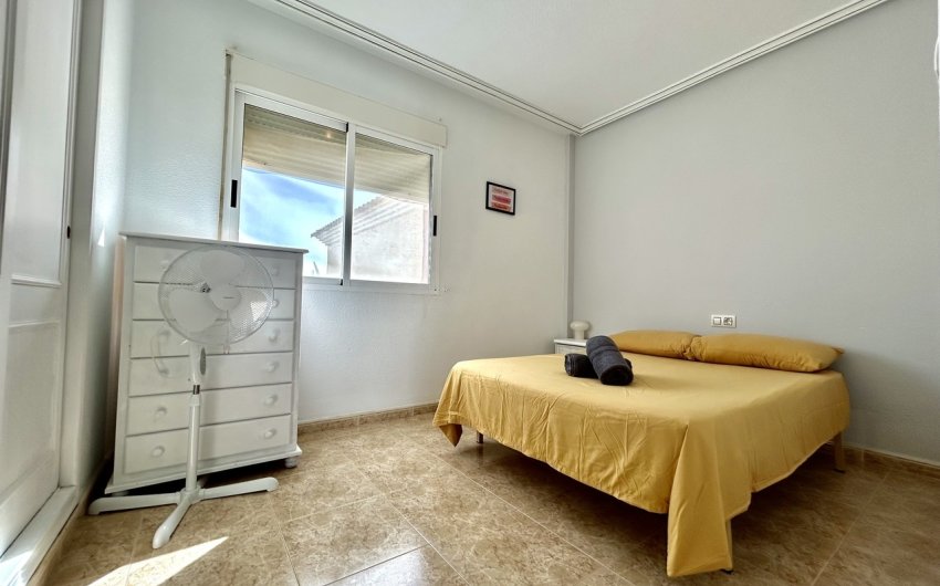 Herverkoop - Town House -
La Zenia - Costa Blanca
