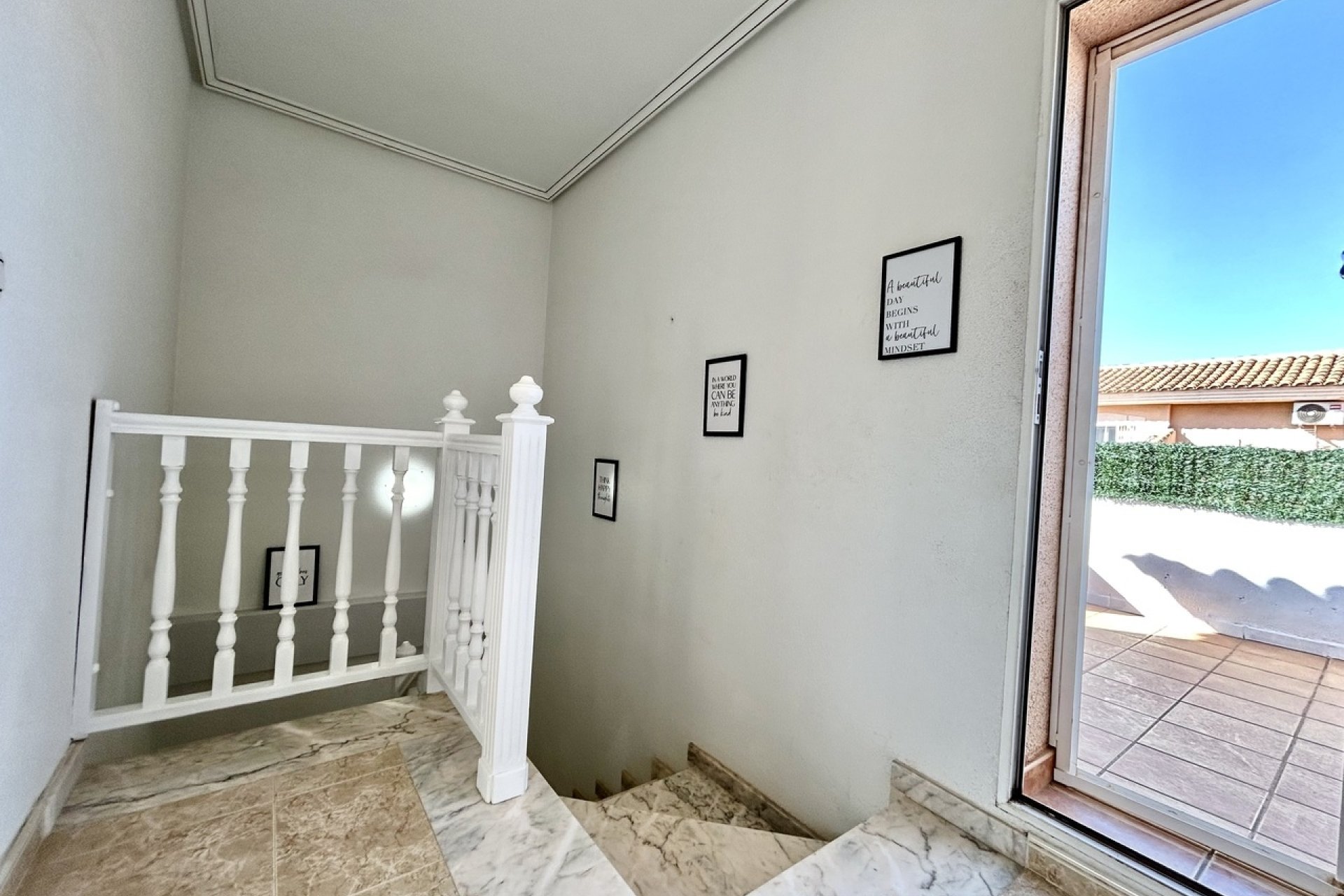 Herverkoop - Town House -
La Zenia - Costa Blanca