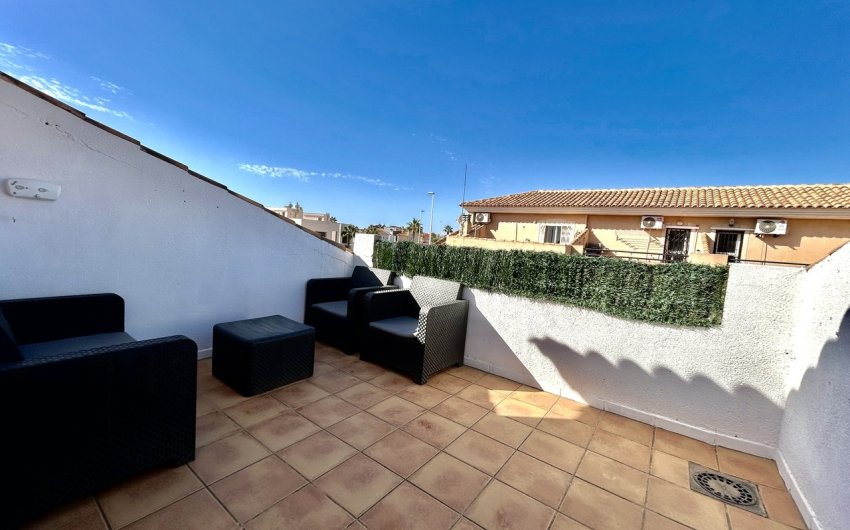 Herverkoop - Town House -
La Zenia - Costa Blanca