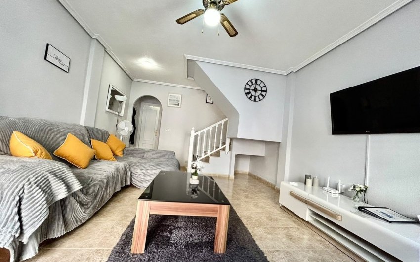 Herverkoop - Town House -
La Zenia - Costa Blanca