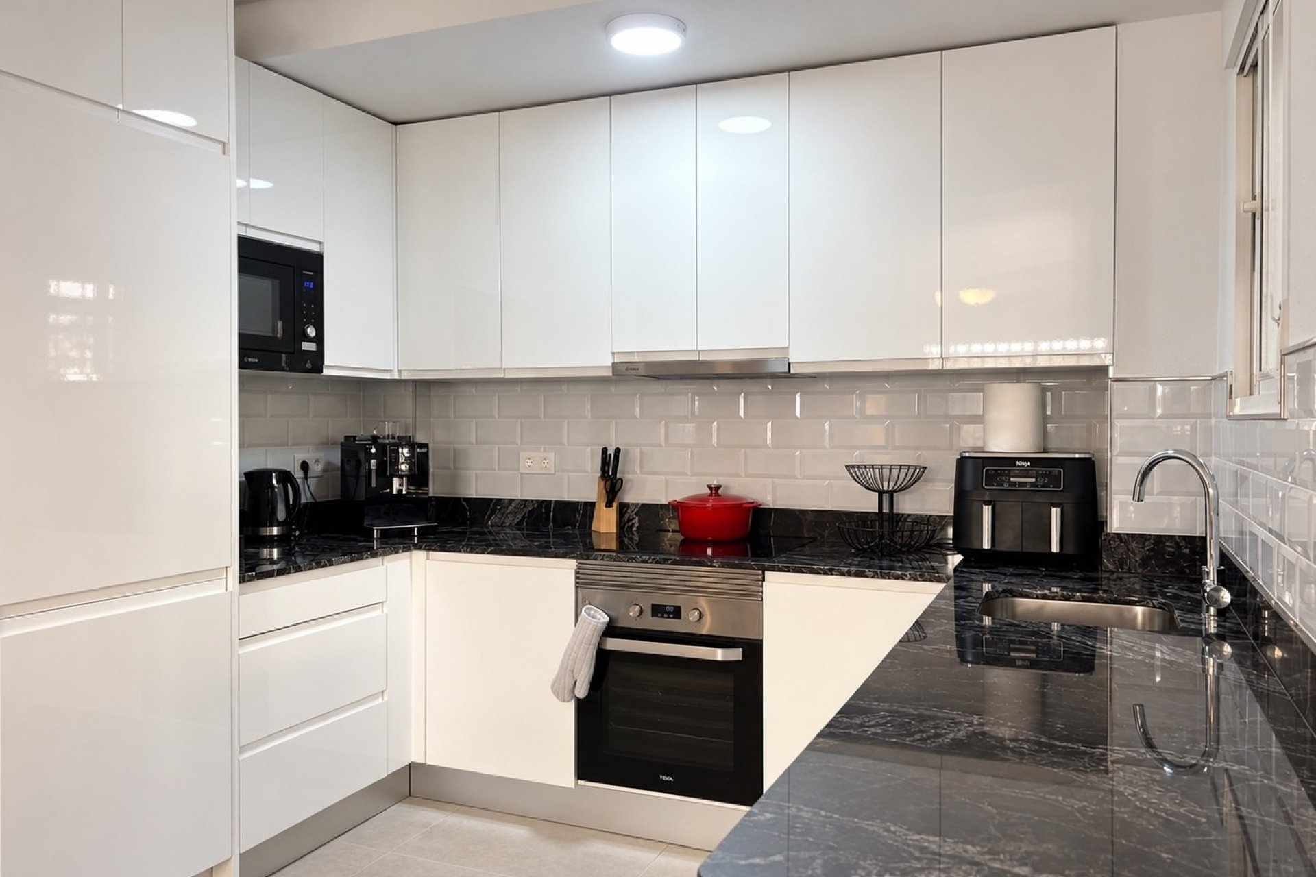 Herverkoop - Town House -
La Zenia - Costa Blanca