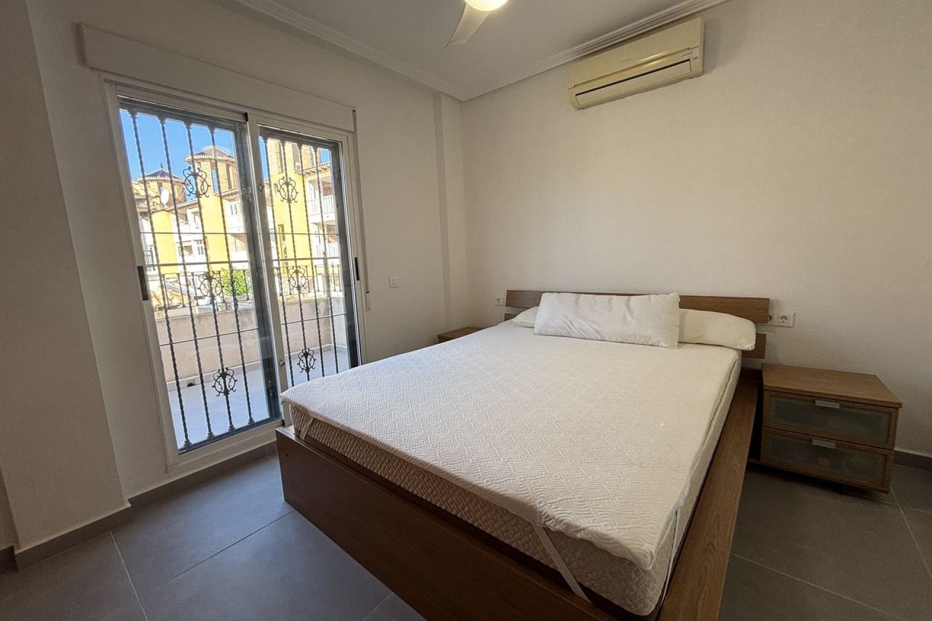 Herverkoop - Town House -
La Zenia - Costa Blanca