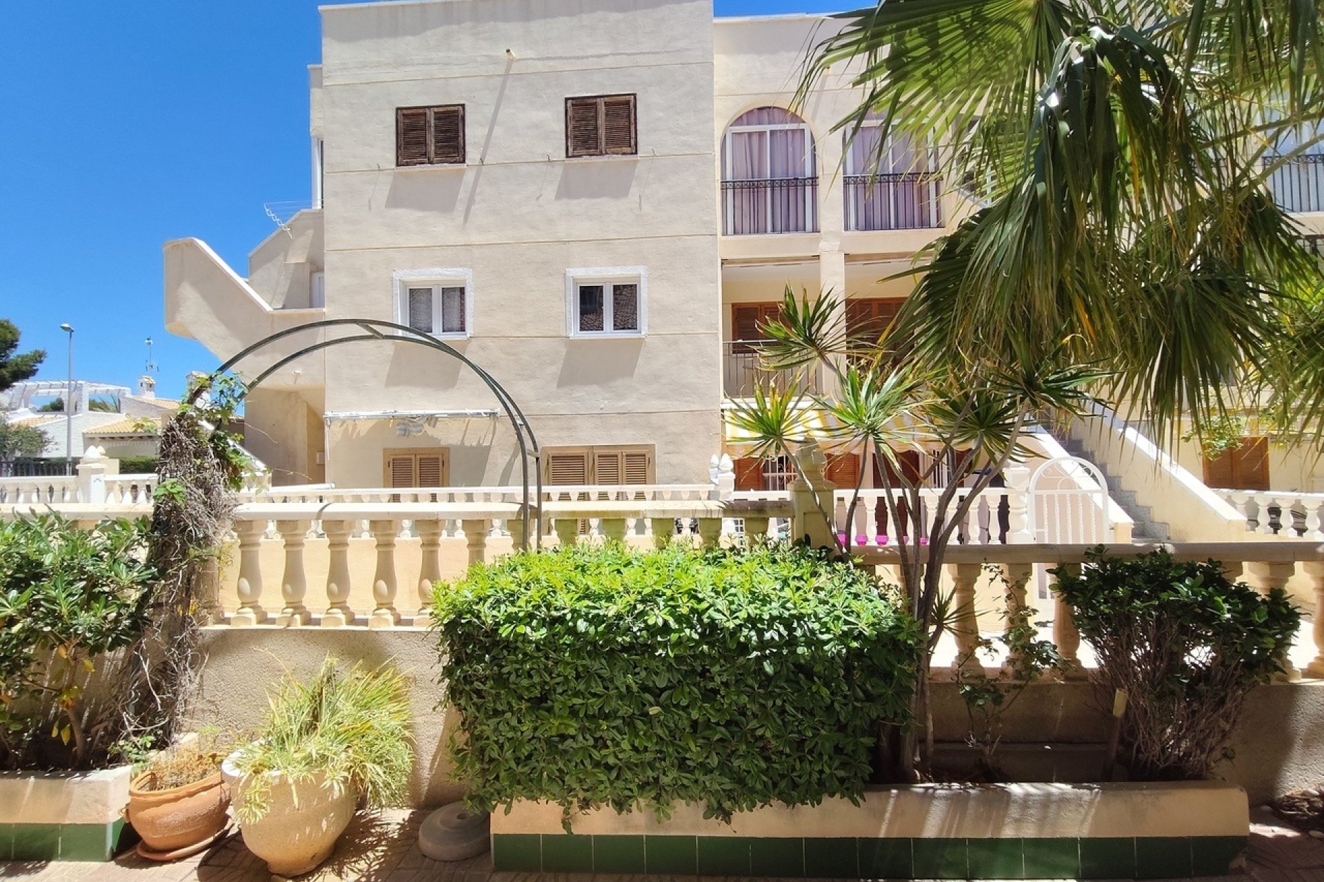 Herverkoop - Town House -
La Zenia - Costa Blanca