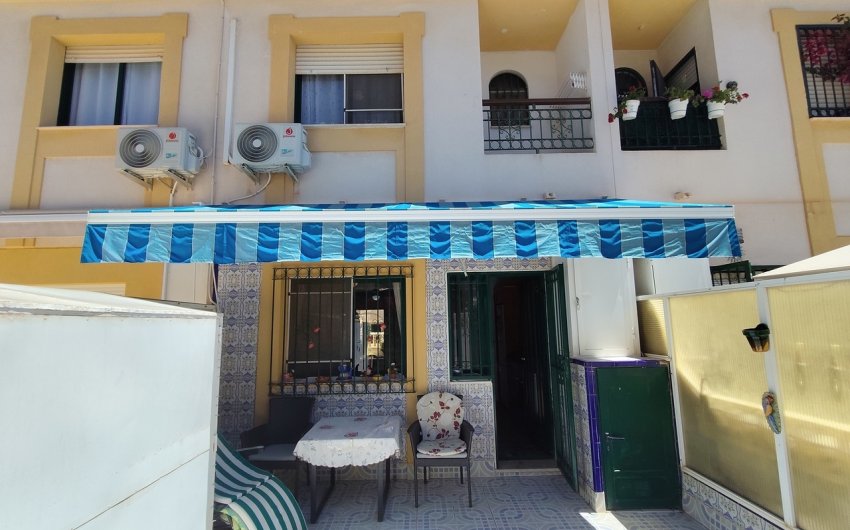 Herverkoop - Town House -
La Zenia - Costa Blanca