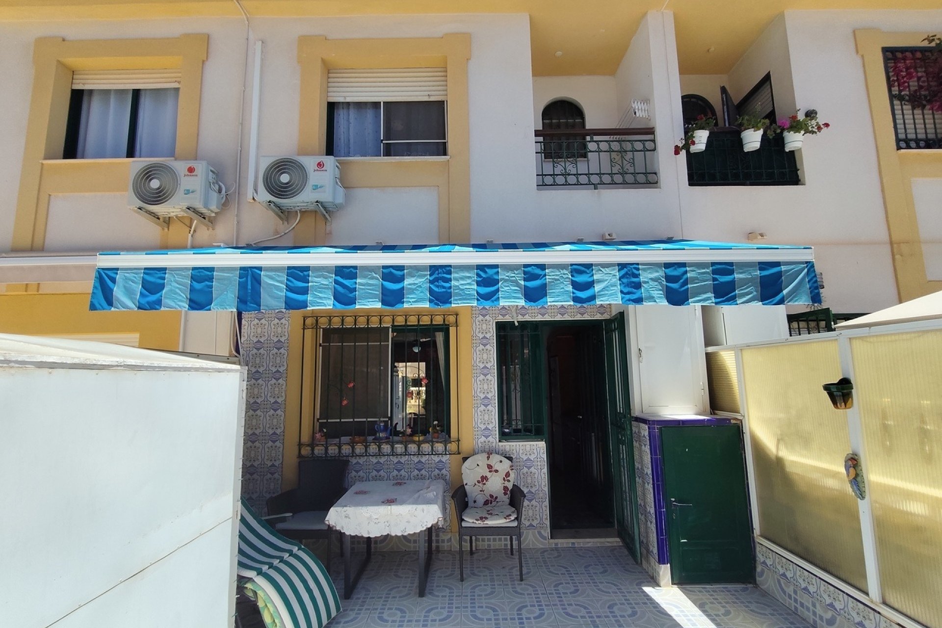 Herverkoop - Town House -
La Zenia - Costa Blanca