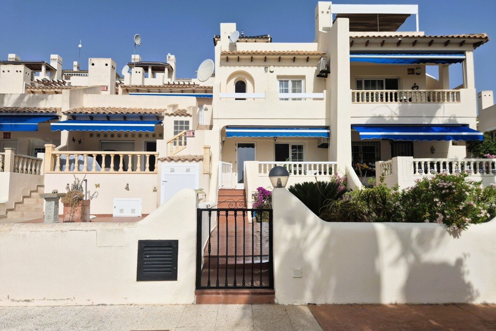 Herverkoop - Town House -
Las Ramblas Golf - Inland