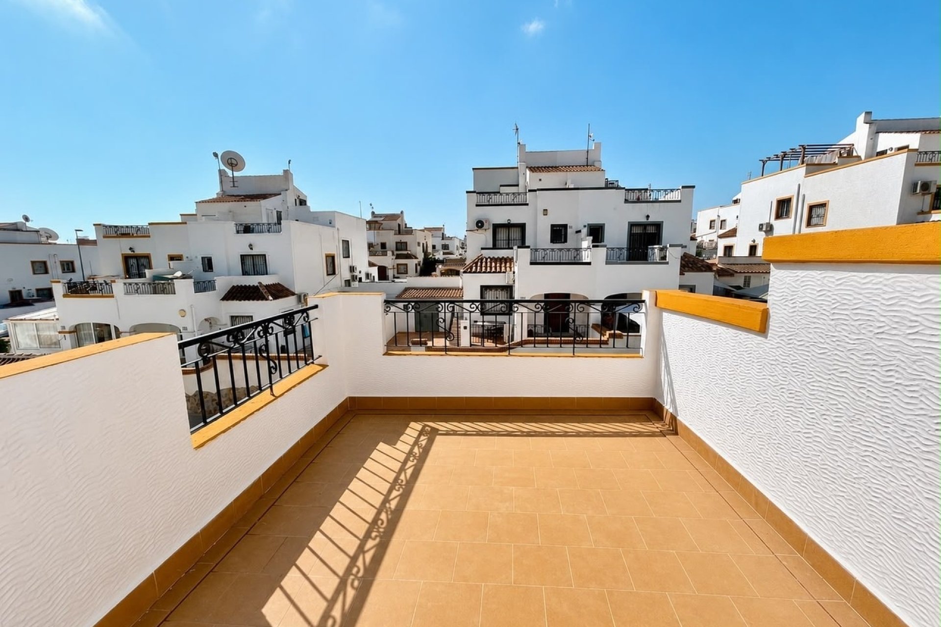 Herverkoop - Town House -
Los Altos - Costa Blanca