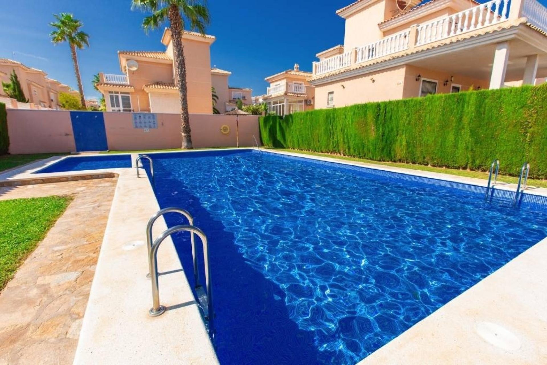 Herverkoop - Town House -
Los Altos - Costa Blanca