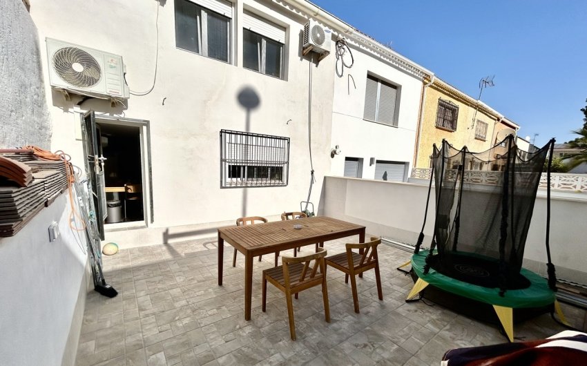 Herverkoop - Town House -
Los Balcones - Costa Blanca