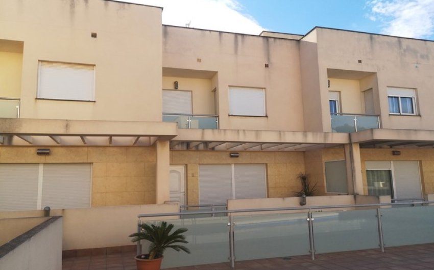 Herverkoop - Town House -
Los Montesinos - La Herrada