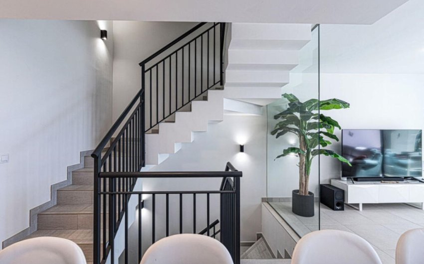 Herverkoop - Town House -
Manilva - Inland