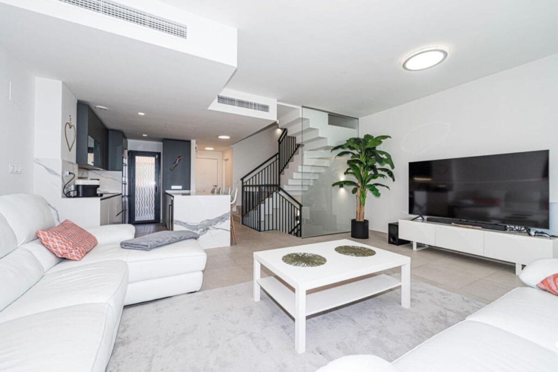 Herverkoop - Town House -
Manilva - Inland