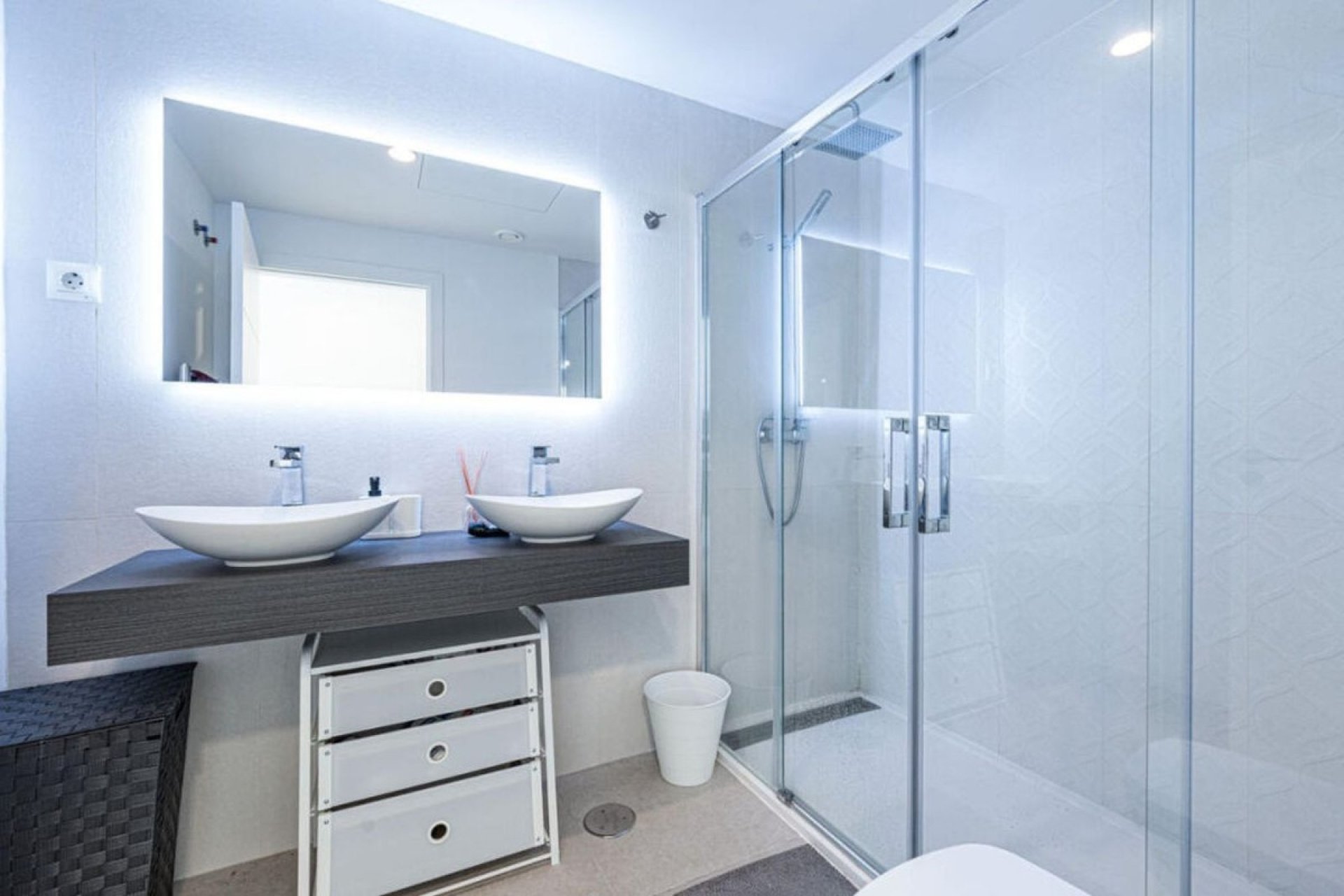 Herverkoop - Town House -
Manilva - Inland