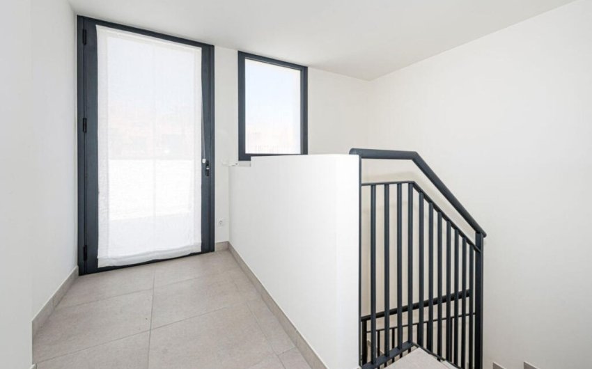 Herverkoop - Town House -
Manilva - Inland