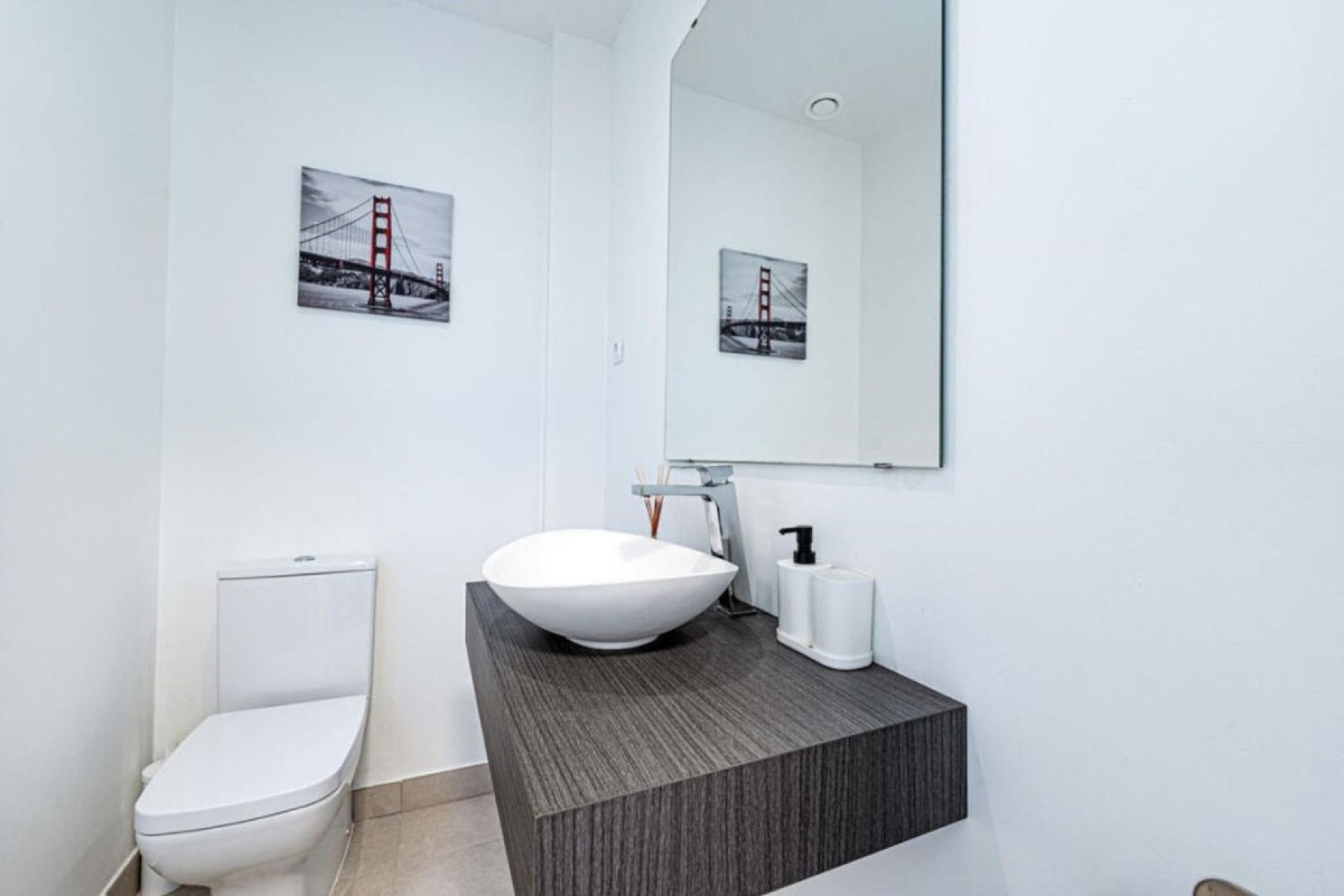 Herverkoop - Town House -
Manilva - Inland