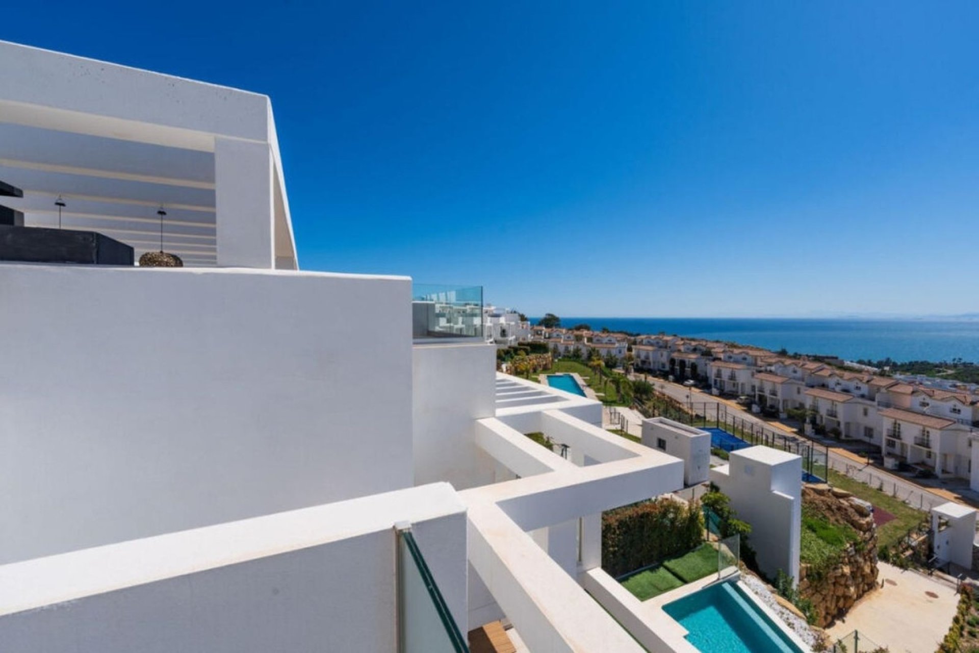 Herverkoop - Town House -
Manilva - Inland