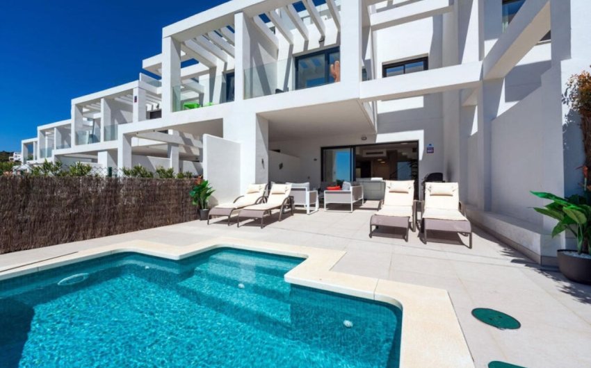 Herverkoop - Town House -
Manilva - Inland