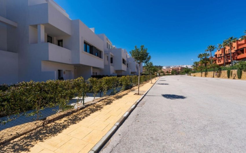 Herverkoop - Town House -
Manilva - Inland