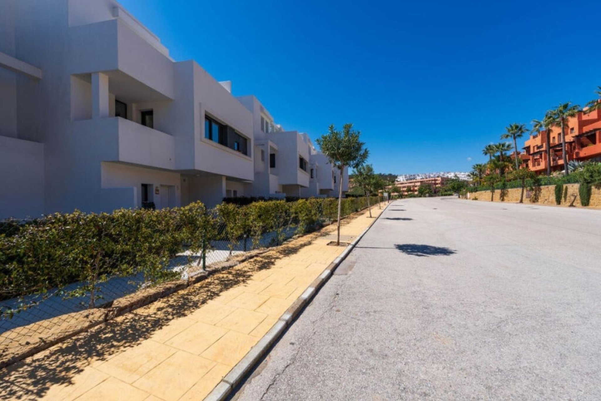 Herverkoop - Town House -
Manilva - Inland