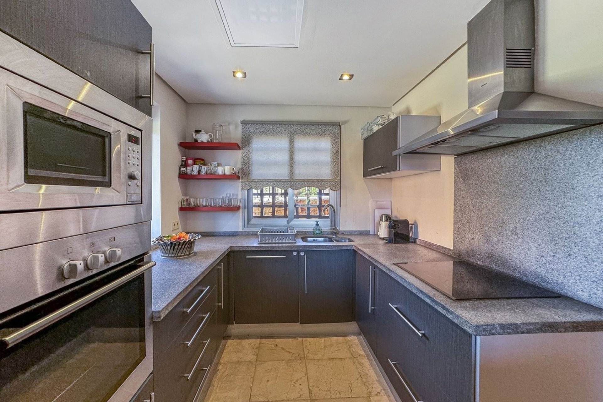 Herverkoop - Town House -
Manilva - Inland