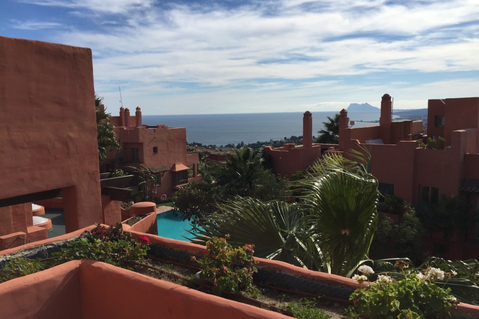 Herverkoop - Town House -
Manilva - Inland