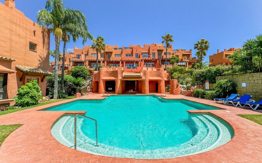 Herverkoop - Town House -
Manilva - Inland