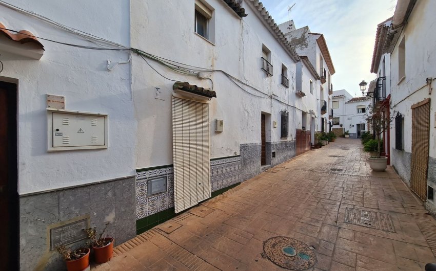 Herverkoop - Town House -
Manilva - Inland