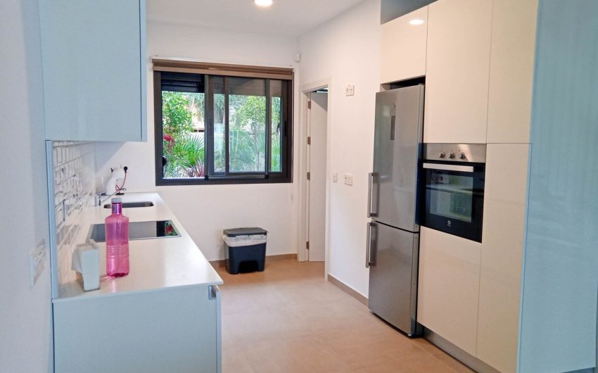 Herverkoop - Town House -
Manilva - Inland