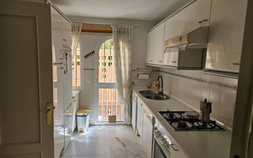 Herverkoop - Town House -
Marbella - Nueva Andalucia